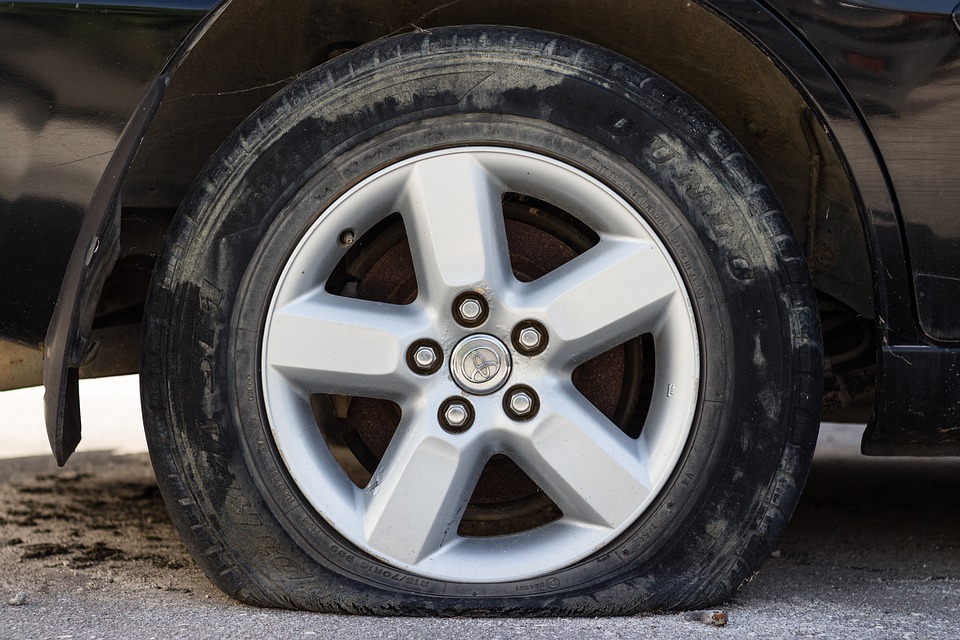 How to Effectively Change a Flat Tire?